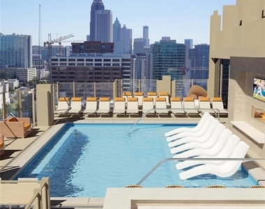 1163 W Peachtree Street Ne - Photo Thumbnail 12