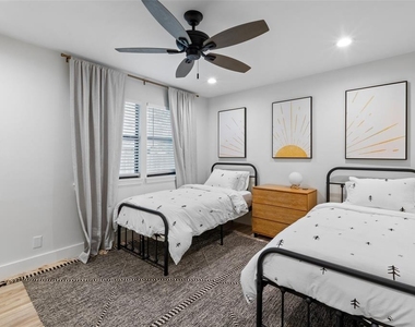 801 Forest Glen Cv - Photo Thumbnail 11