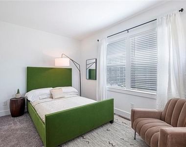 72 Milton Avenue Se - Photo Thumbnail 6