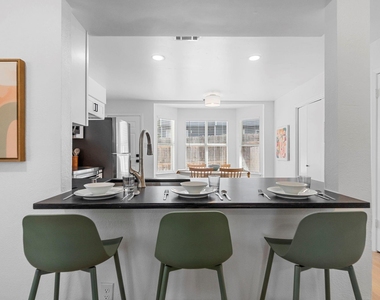 2101 Kirksey Dr - Photo Thumbnail 7