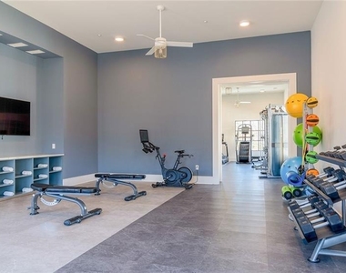 1600 Ronald Reagan Boulevard - Photo Thumbnail 16