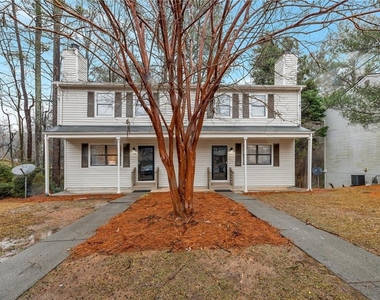 109 Bentley Parkway - Photo Thumbnail 19