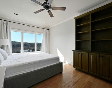 5606 Craggy Pt - Photo Thumbnail 18