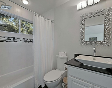 5606 Craggy Pt - Photo Thumbnail 19
