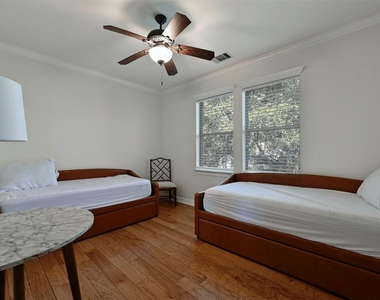5606 Craggy Pt - Photo Thumbnail 22