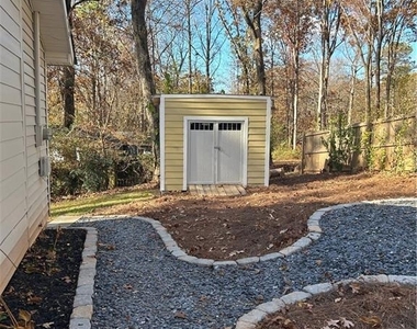 131 Fox Place - Photo Thumbnail 25