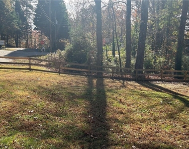 131 Fox Place - Photo Thumbnail 28