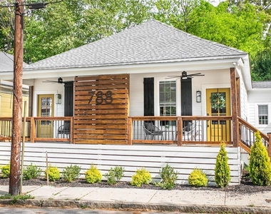 788 Fulton Terrace Se - Photo Thumbnail 17