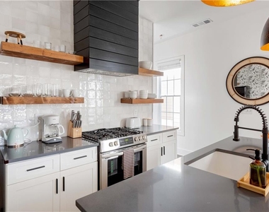 788 Fulton Terrace Se - Photo Thumbnail 21