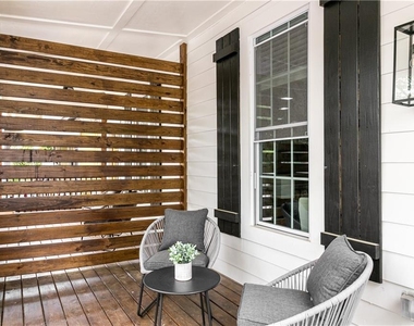 788 Fulton Terrace Se - Photo Thumbnail 16