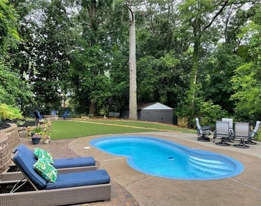 788 Fulton Terrace Se - Photo Thumbnail 4