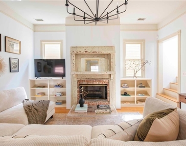 155 Savannah Street Se - Photo Thumbnail 7