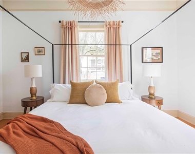 155 Savannah Street Se - Photo Thumbnail 15