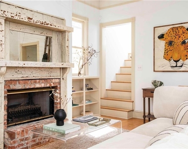 155 Savannah Street Se - Photo Thumbnail 9