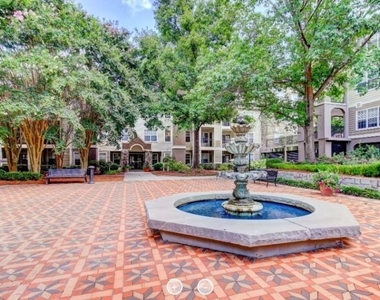 2124 Gables Drive - Photo Thumbnail 9