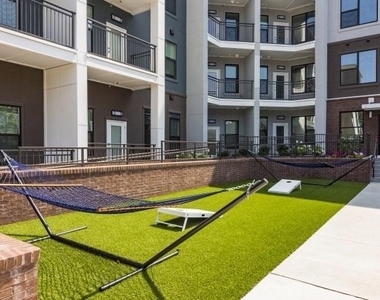900 Joseph E. Lowery Boulevard Nw - Photo Thumbnail 19
