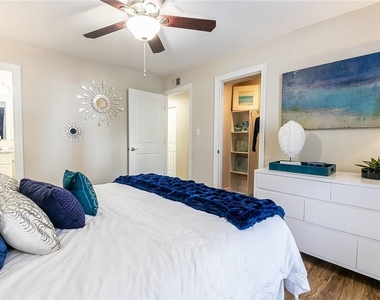 1500 Harbor Landing - Photo Thumbnail 14