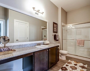1824 Defoor Avenue Nw - Photo Thumbnail 4