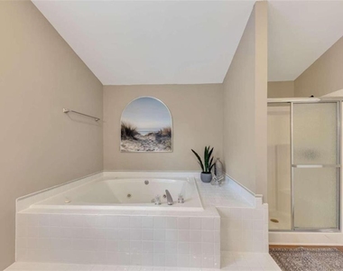 56 Brentwood Drive - Photo Thumbnail 16