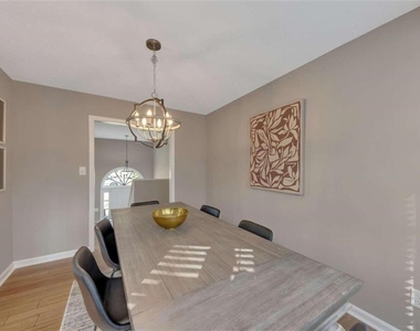 56 Brentwood Drive - Photo Thumbnail 18
