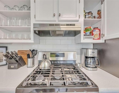 56 Brentwood Drive - Photo Thumbnail 5