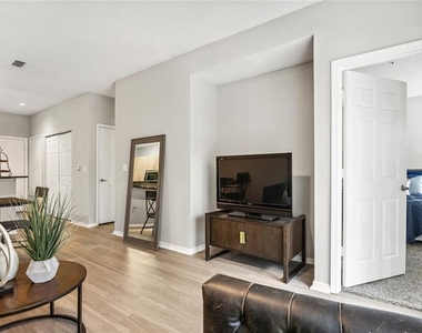 2103 Asbury Square - Photo Thumbnail 5