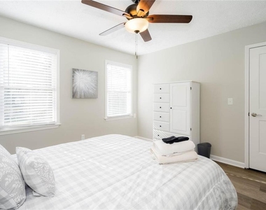 302 Independence Way - Photo Thumbnail 44