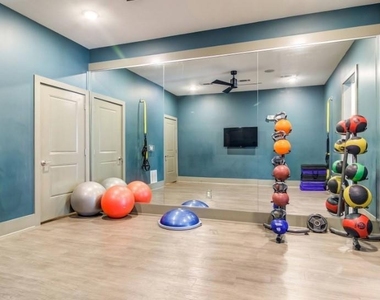 1824 Defoor Avenue Nw - Photo Thumbnail 15