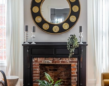 383 Park Avenue Se - Photo Thumbnail 13
