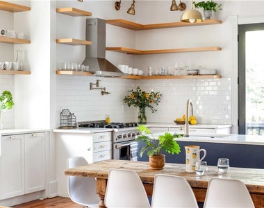 383 Park Avenue Se - Photo Thumbnail 52