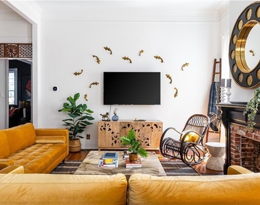 383 Park Avenue Se - Photo Thumbnail 12