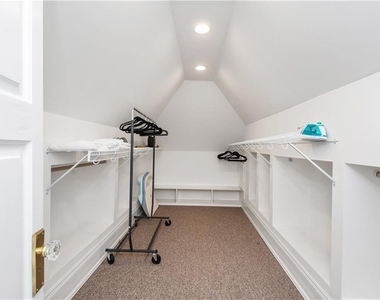 383 Park Avenue Se - Photo Thumbnail 31