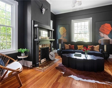 383 Park Avenue Se - Photo Thumbnail 44