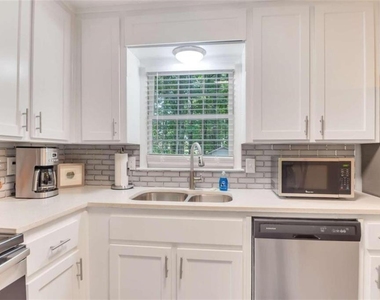 6340 Mccollum Lane - Photo Thumbnail 7