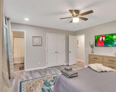 6340 Mccollum Lane - Photo Thumbnail 17