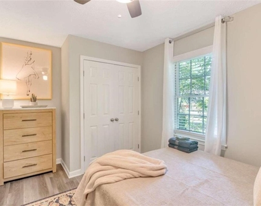 6340 Mccollum Lane - Photo Thumbnail 12
