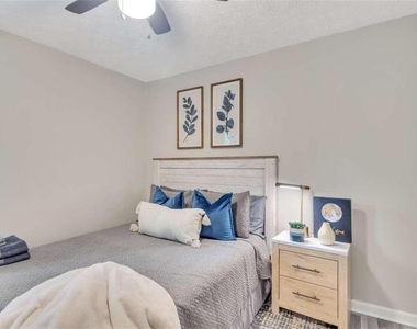 6340 Mccollum Lane - Photo Thumbnail 14