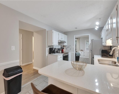 4542 Coopers Creek Place Se - Photo Thumbnail 14
