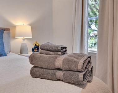 4542 Coopers Creek Place Se - Photo Thumbnail 17