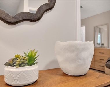 4542 Coopers Creek Place Se - Photo Thumbnail 11