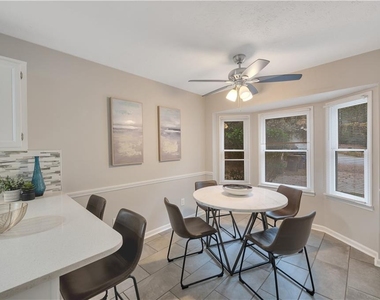 4542 Coopers Creek Place Se - Photo Thumbnail 12