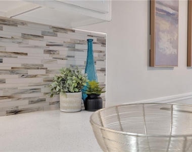 4542 Coopers Creek Place Se - Photo Thumbnail 8