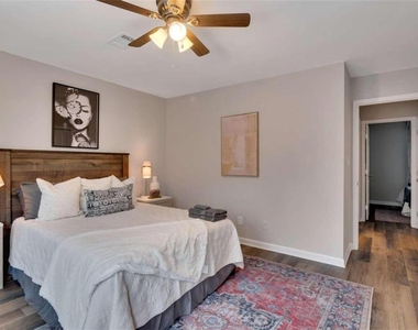 2101 Valley Oaks Drive Se - Photo Thumbnail 14
