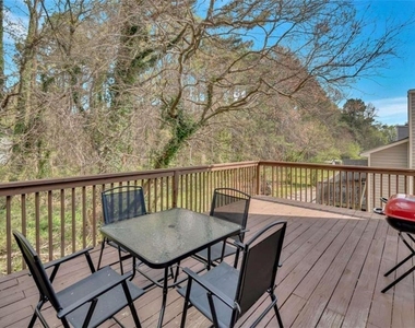 2101 Valley Oaks Drive Se - Photo Thumbnail 10