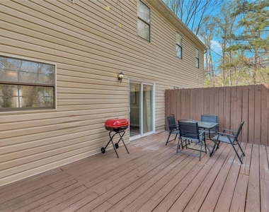 2101 Valley Oaks Drive Se - Photo Thumbnail 11