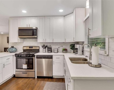 1386 Sandtown Road Sw - Photo Thumbnail 2