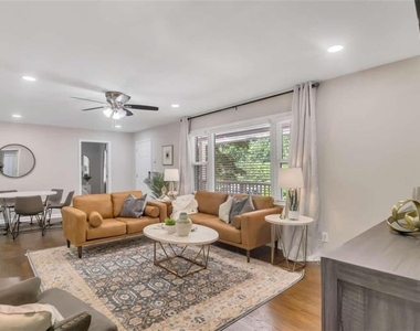 1386 Sandtown Road Sw - Photo Thumbnail 1
