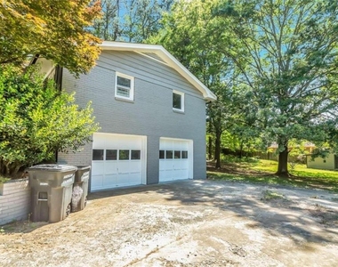 1386 Sandtown Road Sw - Photo Thumbnail 20