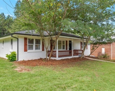 1376 Sandtown Road Sw - Photo Thumbnail 23