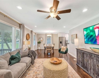 1376 Sandtown Road Sw - Photo Thumbnail 2